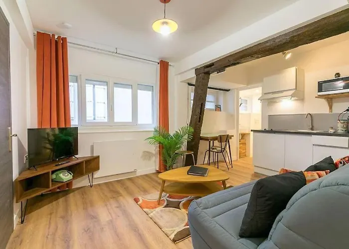 Le Sweet 70's : Au Coeur Du Centre Historique Apartment