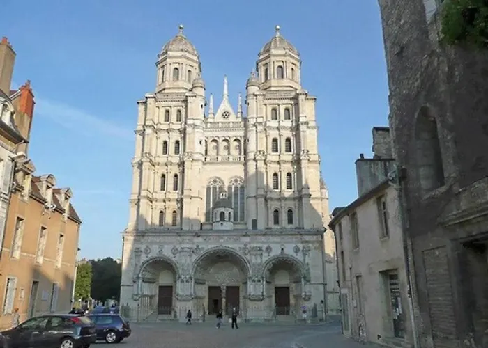 Le Sweet 70's : Au Coeur Du Centre Historique Dijon